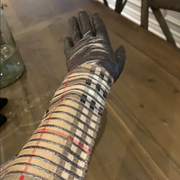 🧤Burberry leather gloves - Picture 3 of 4